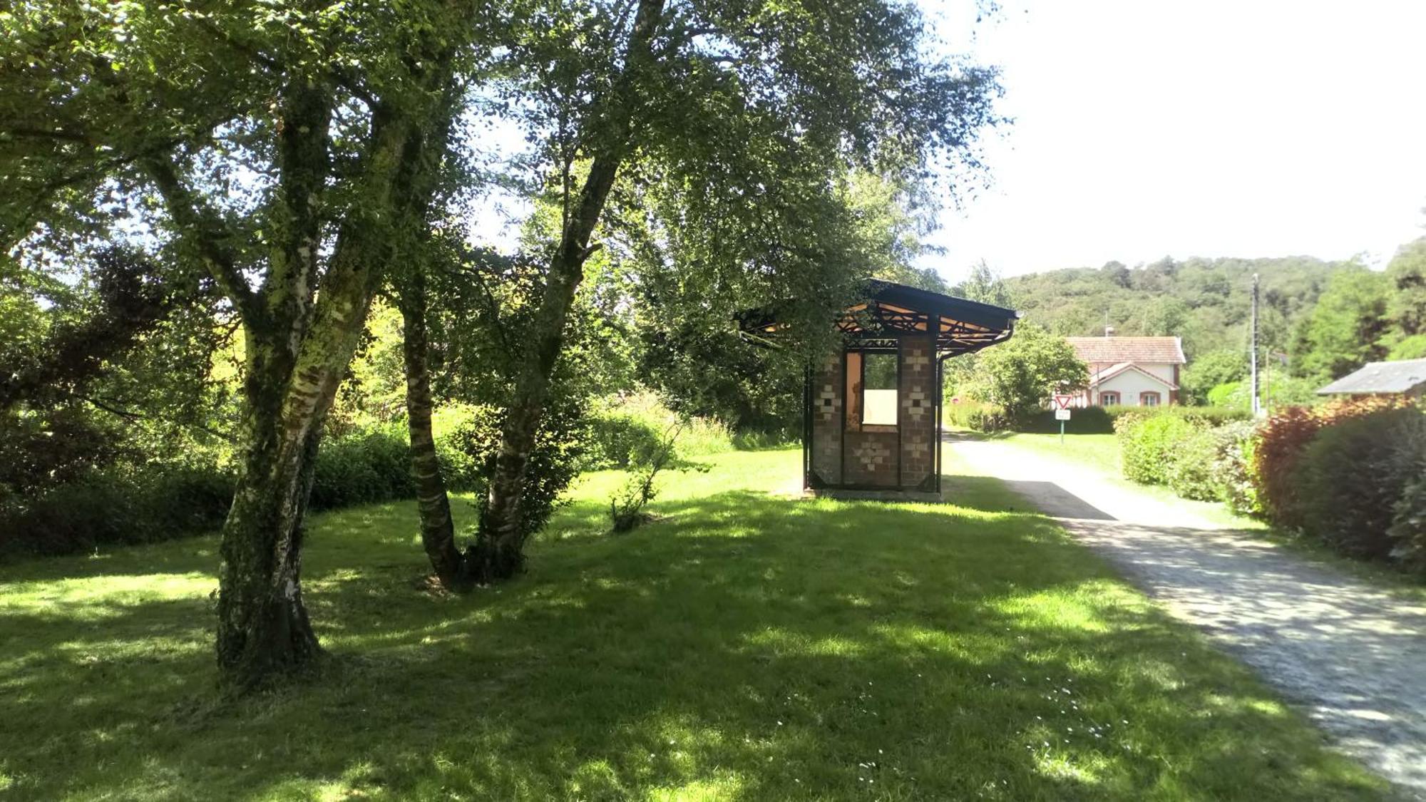 Ostal Scrignac - Gite D'Etape De La Gare Bagian luar foto